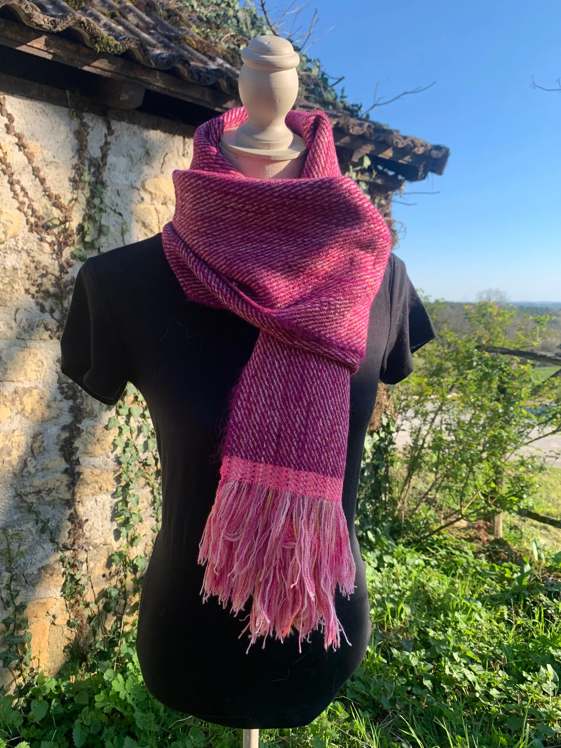 Écharpe framboise chinée, autre vue 2